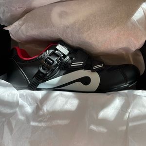 Peloton bike shoes